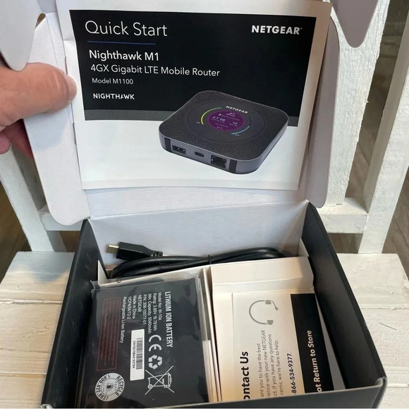 Netgear Nighthawk M1 LTE Mobile Hotspot Router , M1100 • New• Never Used - Picture 3 of 4